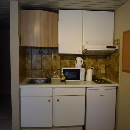 Gardens - Budget Twin *